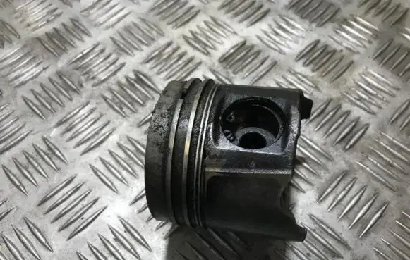 Renault Scenic II - Grand scenic II Piston 