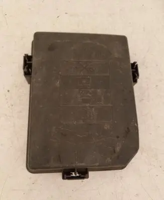 Opel Astra K Fuse box cover 