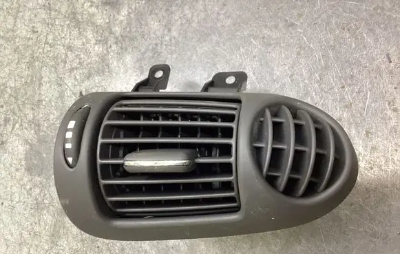 Mercedes-Benz C W203 Dash center air vent grill 4777000308 6040220 A2038300154