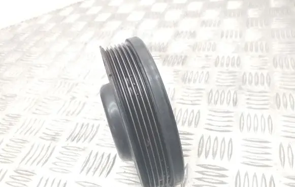 Volkswagen Jetta VI Crankshaft pulley 038105243M