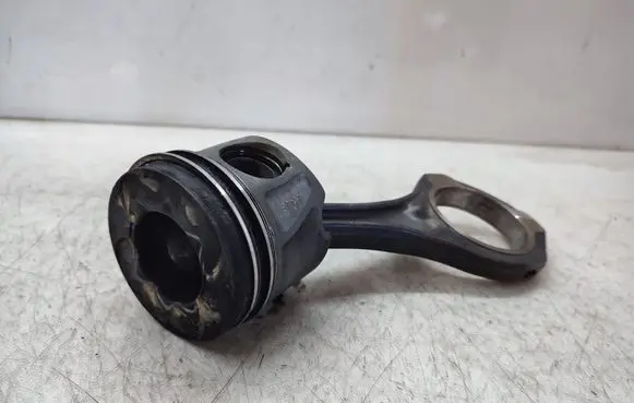 Mercedes-Benz ML W164 Piston with connecting rod 