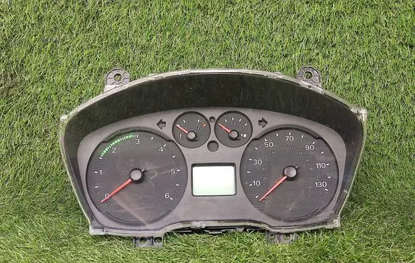 Speedometer (instrument cluster)