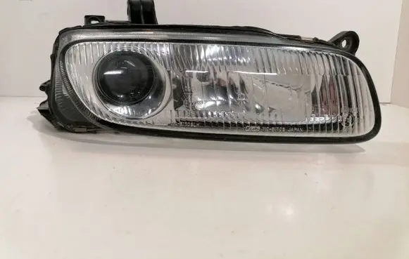 Mazda 323 Headlight/headlamp 11061708