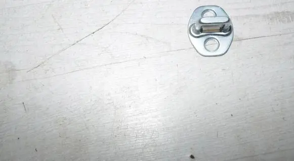 Hyundai i20 (GB IB) Front door lock loop/hook striker 
