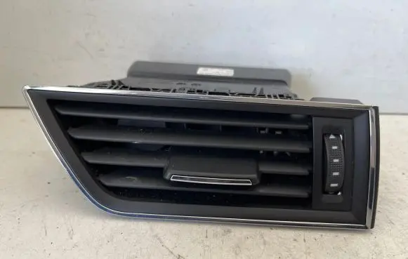 Skoda Superb B8 (3V) Rear air vent grill 3V0819702C 20102015 9568
