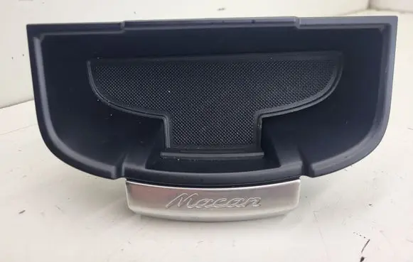 Porsche Macan (95B) Glove box central console 95B857921B