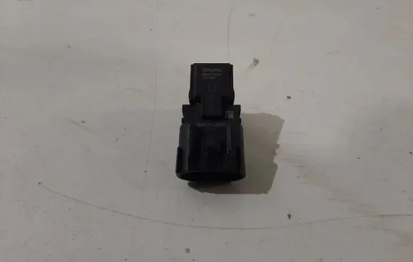 Volvo XC60 Sensor 32214511 8888790701