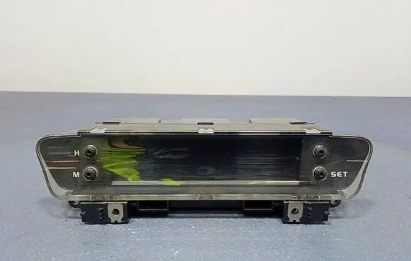 Mitsubishi Colt Radio/CD/DVD/GPS head unit MR587777