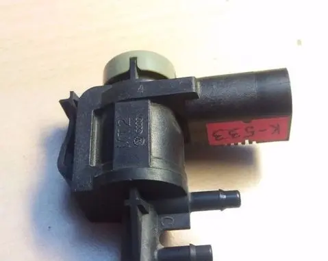 Audi A8 S8 D3 4E Turbo solenoid valve 1J0906263C