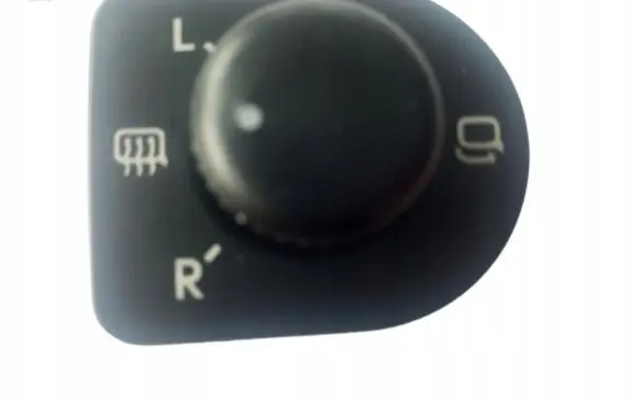 Volkswagen PASSAT B5 Wing mirror switch 9541P-60