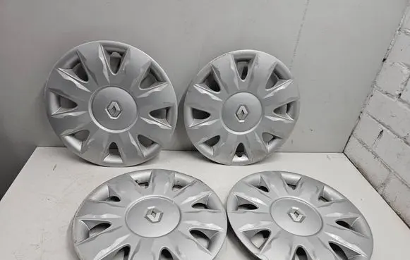 Renault Modus R15 wheel hub/cap/trim 8200231125