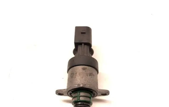 BMW 5 F10 F11 Fuel pressure regulator 0928400781