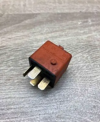 BMW 3 E36 Other relay 1378238 0332019456