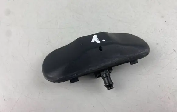 Skoda Karoq Windshield washer spray nozzle 5M0955985C