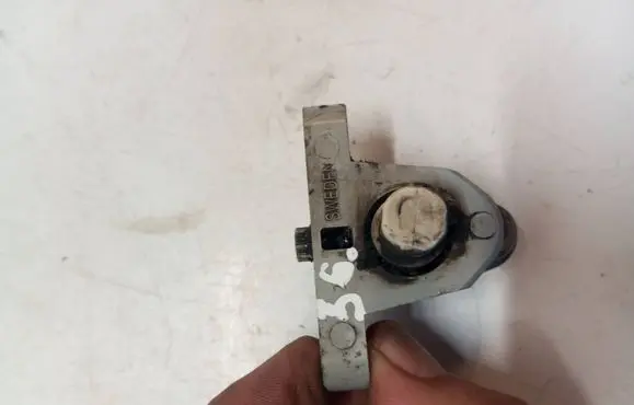Volvo V60 Crankshaft position sensor 31303094