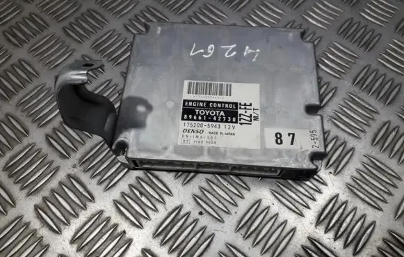 Toyota RAV 4 (XA20) Engine control unit/module 8966142730 89661-42730