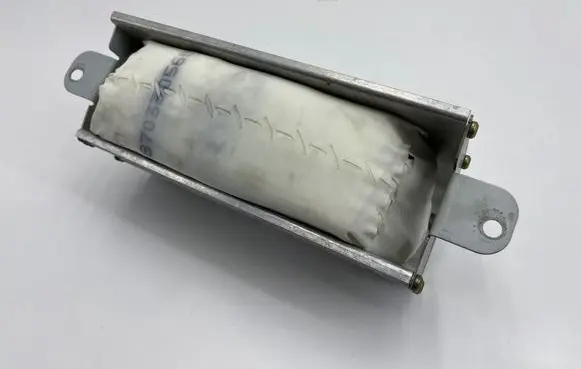 Passenger airbag