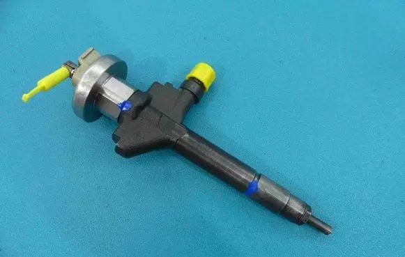 Fuel injector