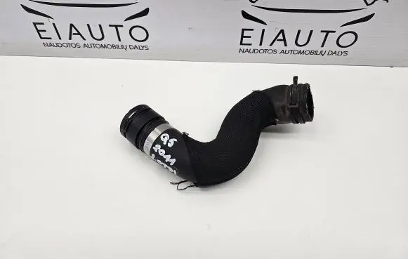 Audi Q5 SQ5 Engine coolant pipe/hose 8R0121101J