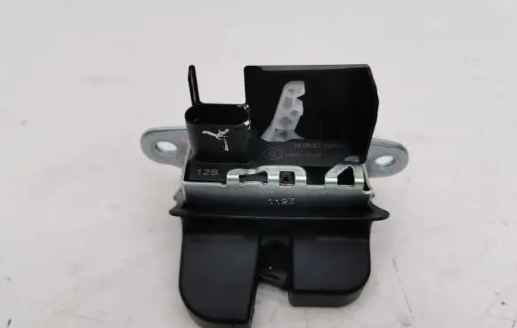 Audi A1 Tailgate/trunk/boot lock/catch/latch