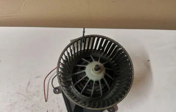 Renault Laguna I Heater fan/blower 9000569 2387901