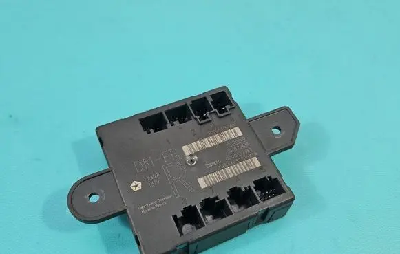 Chrysler Voyager Central body control module 04602676AK IMPRK1439924