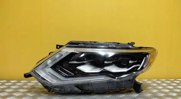Nissan X-Trail T32 Headlight/headlamp NISSAN-XTRAIL 1843