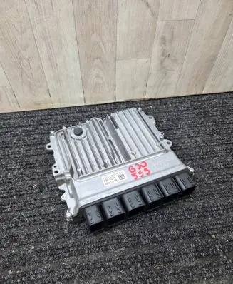 BMW 5 G30 G31 Engine control unit/module 8693212