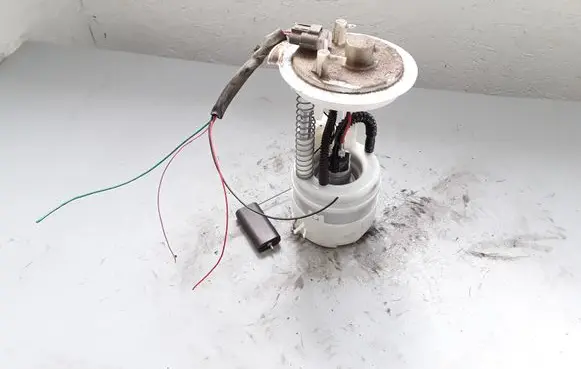 Nissan Micra In-tank fuel pump TA2218C005