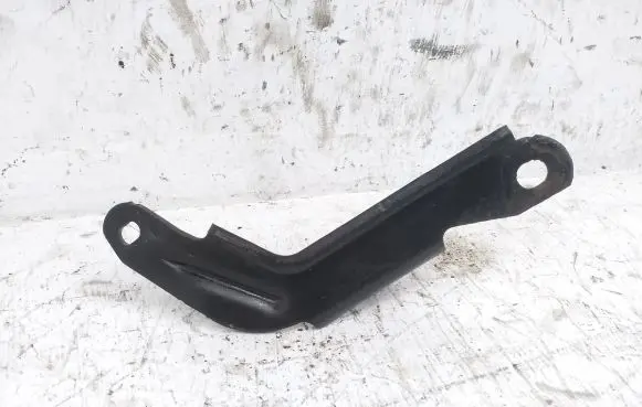 Peugeot 508 Engine mounting bracket
