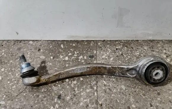 Mercedes-Benz C W205 Front lower control arm/wishbone 20501RE