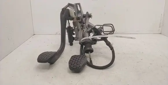 BMW 3 E46 Pedal assembly 35111163863