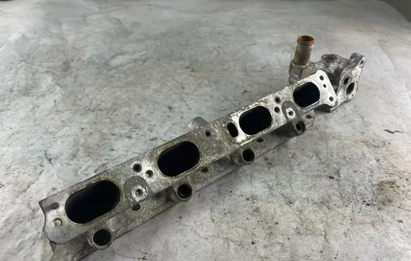 Opel Zafira A Intake manifold 90400224