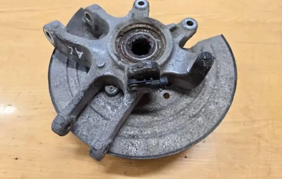 Jaguar S-Type Rear wheel hub spindle/knuckle 10071160693 100711 60693