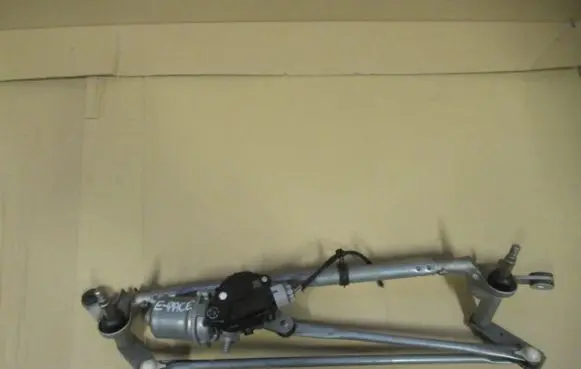 Jaguar E-Pace Front wiper linkage and motor