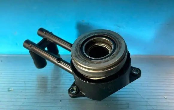 Ford Fiesta clutch release bearing 8V217A564AD