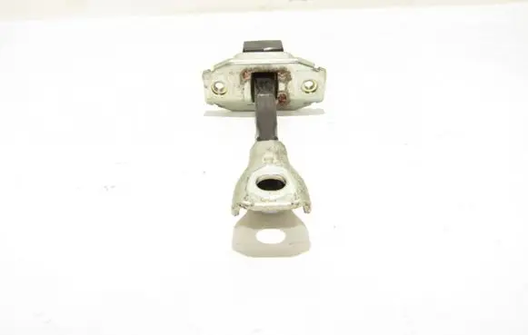 Mitsubishi Outlander Rear door check strap stopper