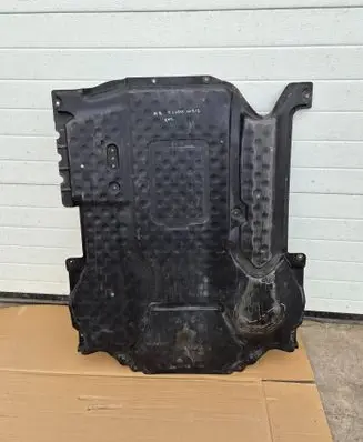 Mercedes-Benz E W212 Engine splash shield/under tray A2125202723