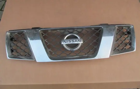 Nissan Pathfinder R51 Front bumper upper radiator grill 2310EBXXX