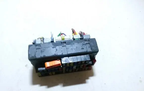Citroen Xsara Fuse box set 9568591280
