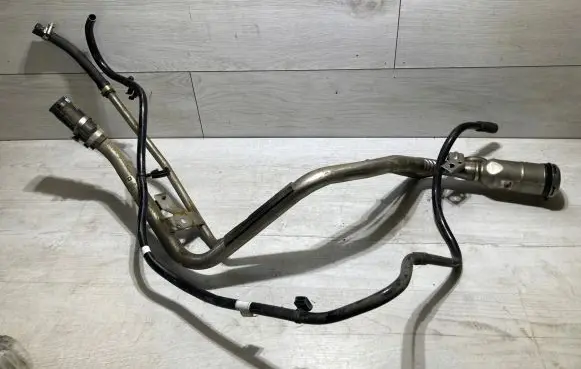 Ford Focus Fuel tank filler neck pipe JX619032CE