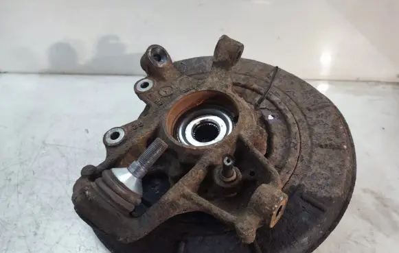 Mercedes-Benz ML W164 Rear wheel hub