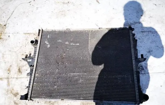 Audi Q7 4L Coolant radiator k2613005