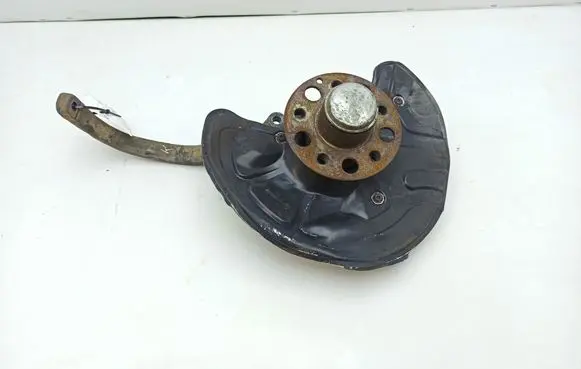 Mercedes-Benz E W211 Front wheel hub