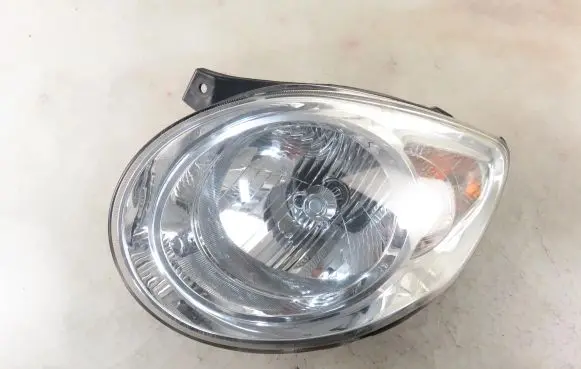 KIA Picanto Headlight/headlamp 9210107XXX