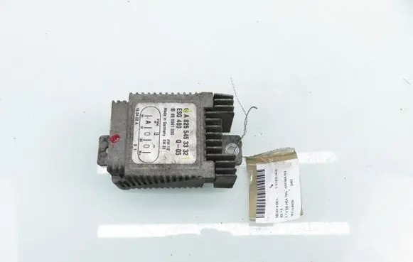 Mercedes-Benz Vaneo W414 Coolant fan relay 0255453332