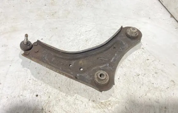 Renault Laguna III Front lower control arm/wishbone