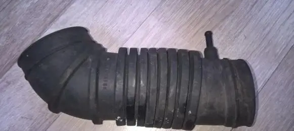 Mitsubishi Galant Air intake hose/pipe md193509
