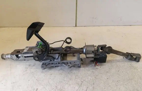 Volkswagen PASSAT B6 Steering wheel axle 3C1419501J 06031701