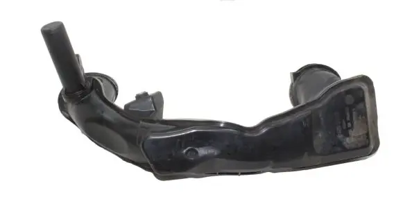 Volvo V40 Air intake hose/pipe 31370135